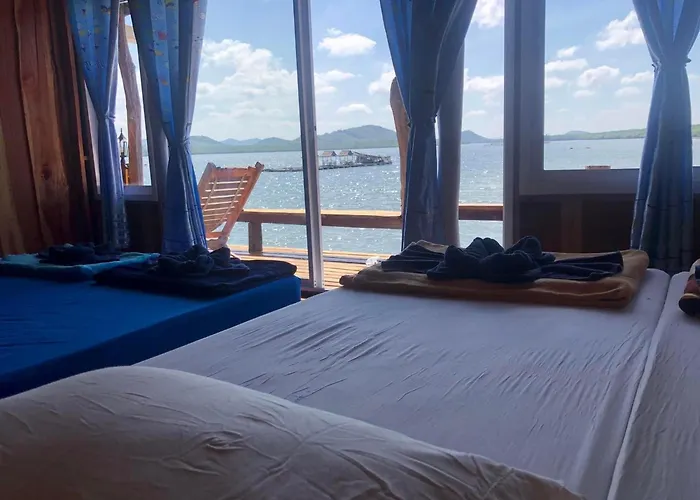 Homestay&Chaoleyseafoodrestaurant